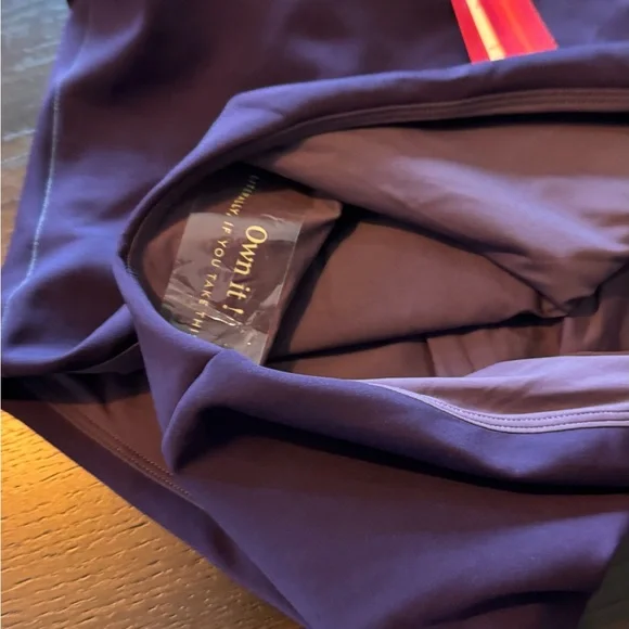 Left On Friday Weekender Suit - Size XL - NWT - Picture 8 of 12